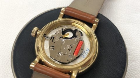 マーク・バイ・マークジェイコブスの腕時計の電池交換 | メンテナンス 