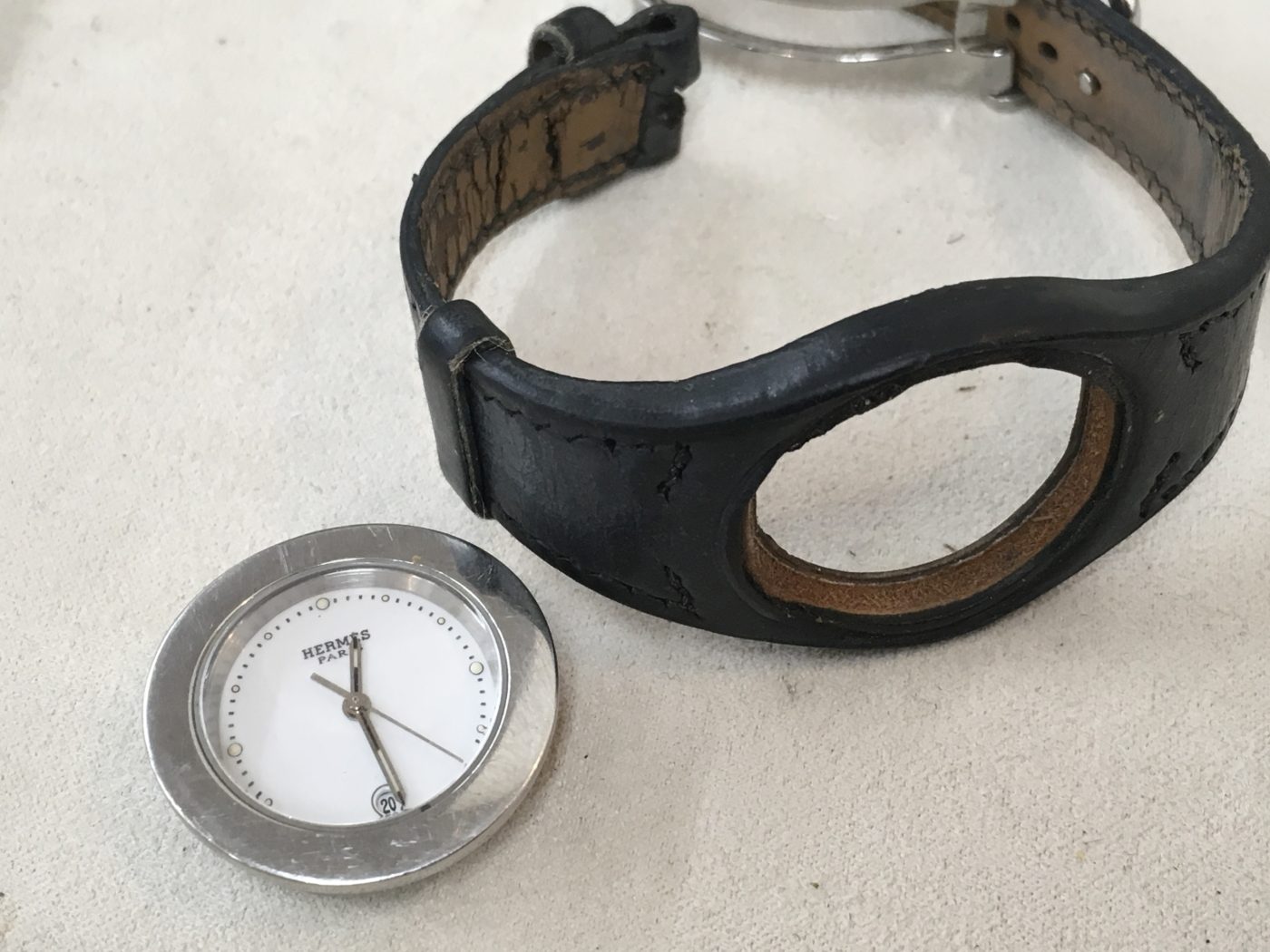 エルメス アーネ&クリッパーの腕時計電池交換 | メンテナンスオプト 