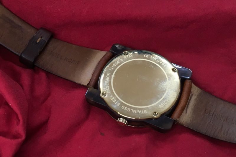 マイケルコースの腕時計の電池交換