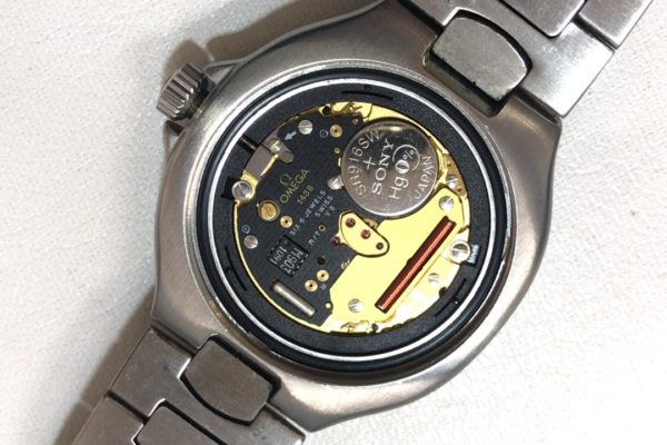 オメガ・シーマスターの電池交換とベルト調整