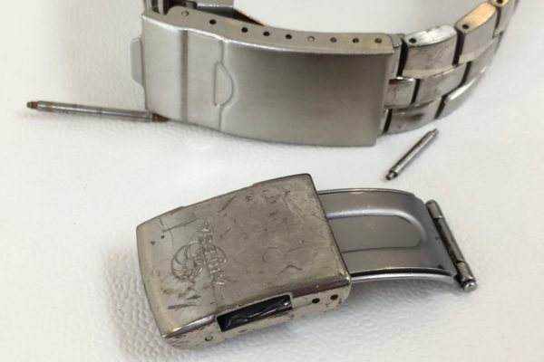 CITIZENシチズン 腕時計のベルトバックル交換