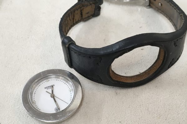 エルメス アーネ&クリッパーの腕時計電池交換